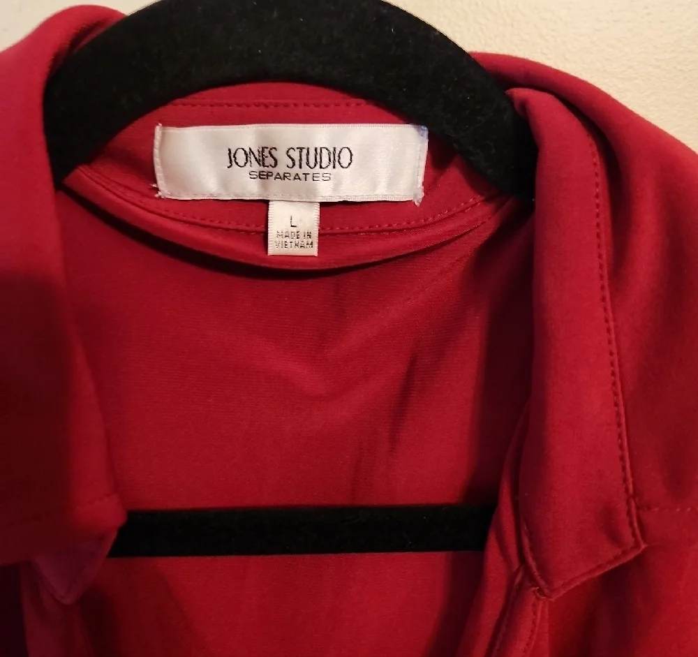 Jones Studio Red Ruffle Blouse - Picture 2 of 3